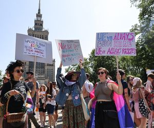 Parada Równości w Warszawie zablokowana. Szokujące sceny!