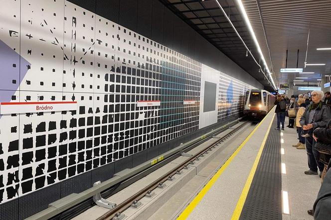 Nowe stacje II linii metra już otwarte