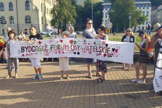 Bydgoszcz solidarna z Białymstokiem. - Każdy ma prawo do miłości i szacunku! [ZDJĘCIA] 