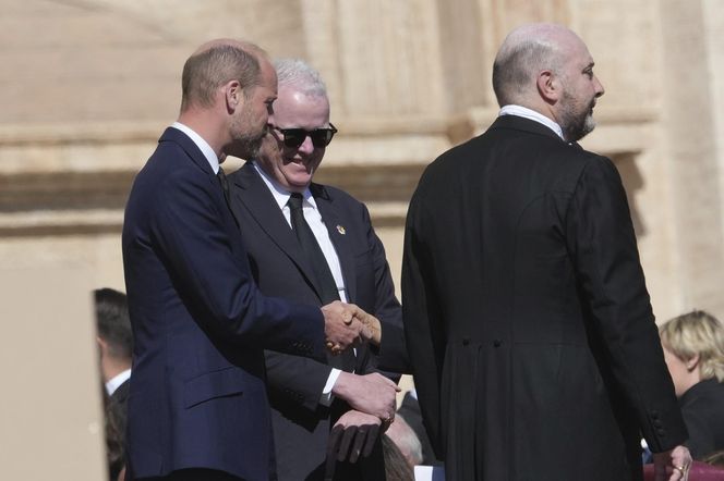 Księżna Kate nieobecna na pogrzebie papieża! Książę William był sam