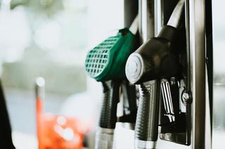 Limity klientów obowiązują również na stacjach benzynowych