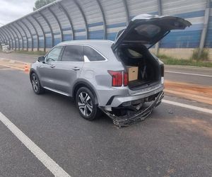 Karambol na S8 w Warszawie. Lądował śmigłowiec LPR. Zderzenie ośmiu pojazdów przed mostem