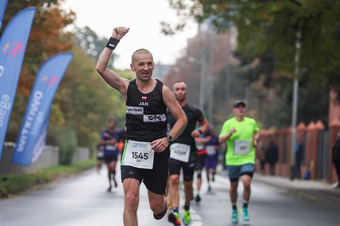 22. Poznań Maraton za nami. Tysiące biegaczy na ulicach Poznania 