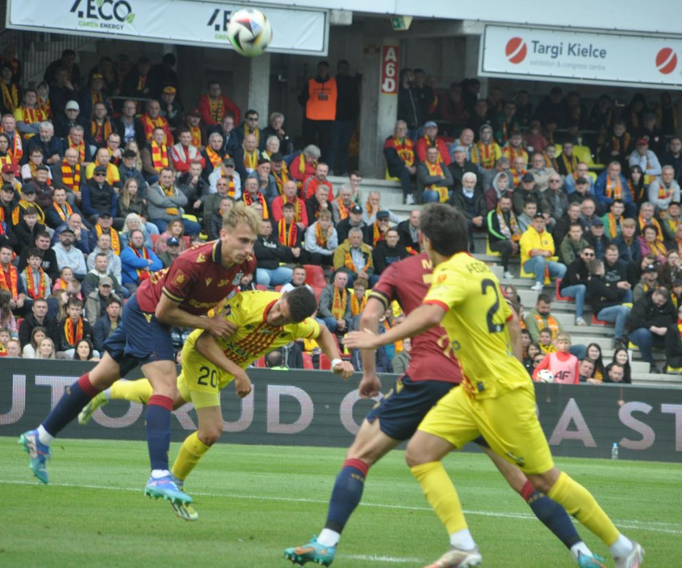 Trudny wyjazd piłkarzy Korony Kielce. Zagrają z Widzewem Łódź