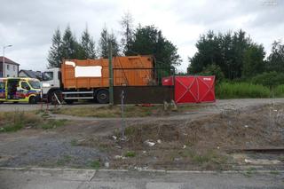 Śmiertelny wypadek w Lublińcu. Ciężarówka przejechała 66-latka