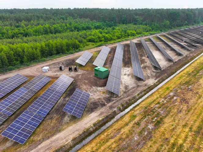 Diecezja Płocka producentem prądu? Jeszcze jak! W mieście powstała farma za grube miliony