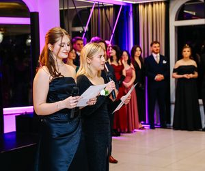 Elegancka studniówka maturzystów z I LO w Rybniku. Ten bal zapamiętają na długo