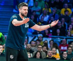 Nagle Michał Winiarski zaczął mówić o... Harvardzie i hardcorze. Trener Aluronu odrzuca srebrną klątwę