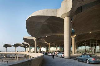 Współczesna architektura Jordanii: międzynarodowy port lotniczy w Ammanie