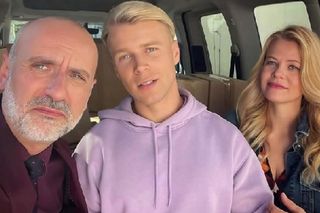 Barwy szczęścia, odcinek 3138. Kornel (Jakub Bohosiewicz), Patryk (Konrad Skolimowski), Sławka (Ewelina Serafin)