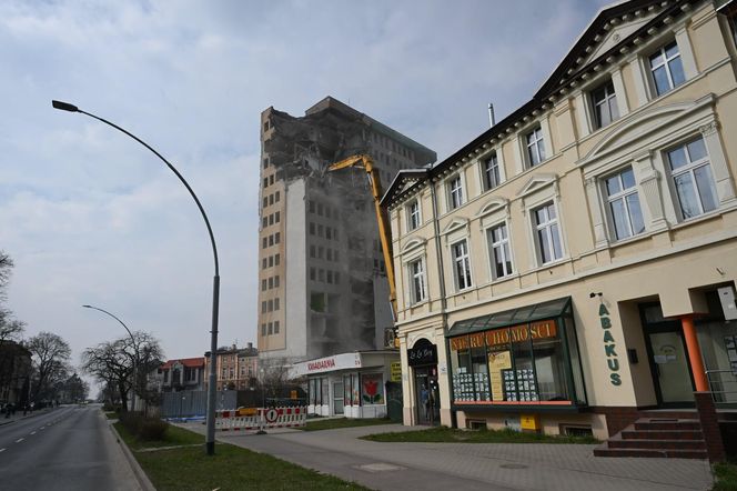 Utrudnienia związane z rozbiórką "Związkowca"