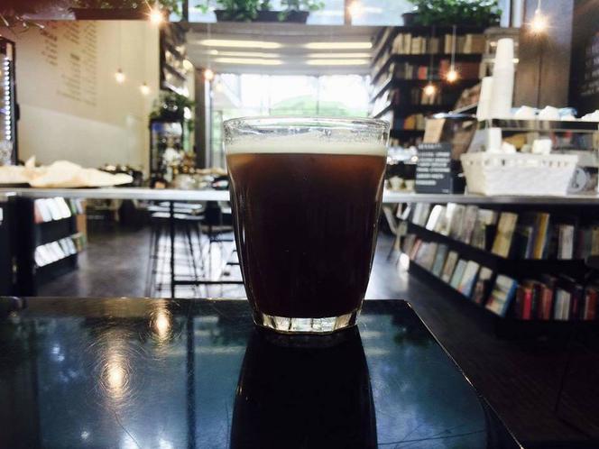 Gorąco? Mamy na to sposób! Oto TOP 10 miejsc, w których wypijesz coś orzeźwiającego [ADRESY, CENY]