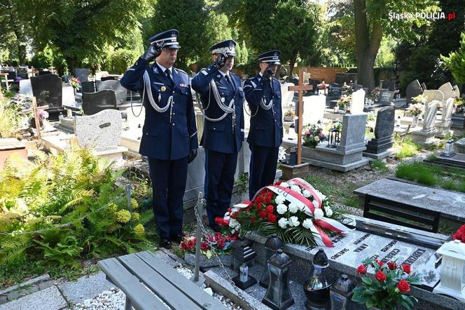 Racibórz: Odsłonięto obelisk poświęcony tragicznie zmarłemu asp. Michałowi Kędzierskiemu