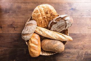 Chleb będzie coraz droższy! Winni posłowie
