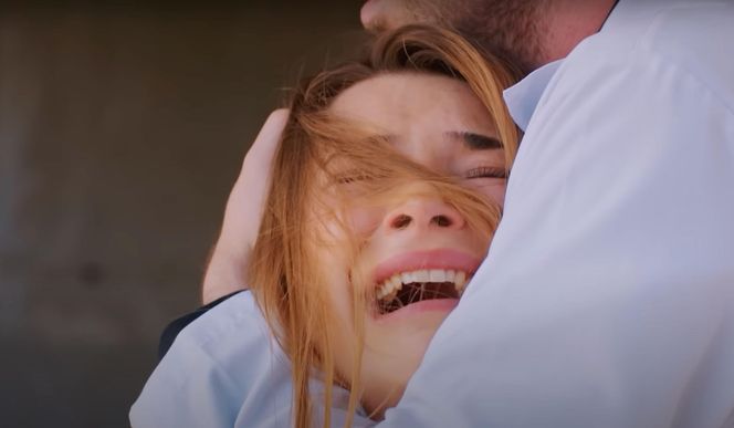 Okazuje się, że Alper żyje i dalej spiskuje z Cavidan. Tymczasem Bahar porzuca Silę w potrzebie, a ta próbuje odebrać sobie życie.