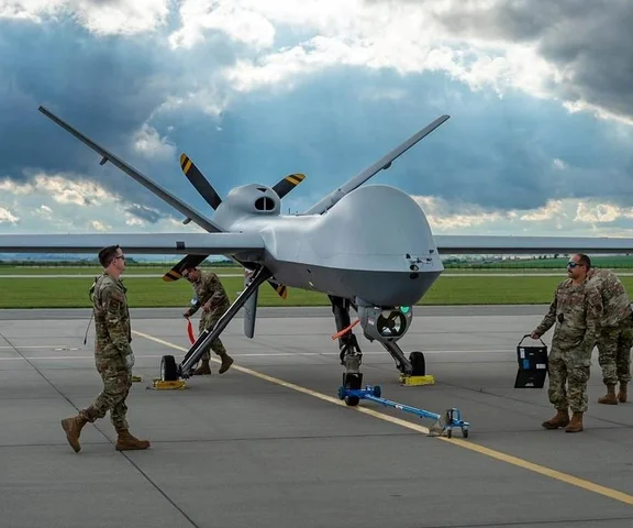 Zamiast na ćwiczenia drony MQ-9 Reaper poleciały nad powódź.