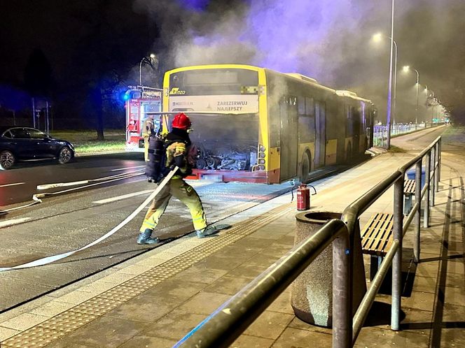 Pożar autobusu w Warszawie