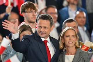 Trzaskowski cały w emocjach! Co za przemówienie! Tłum oszalał