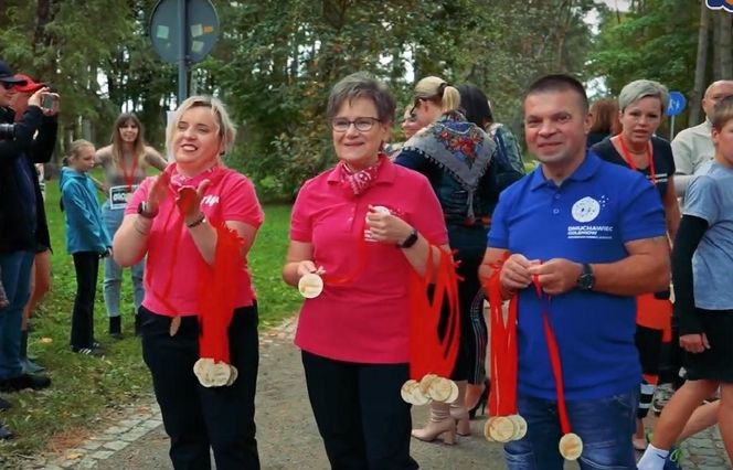 Bieg na szpilkach i kaloszach, czyli wielkie ściganie w Goleniowie!