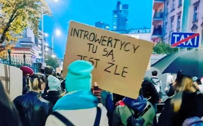 Strajk kobiet. Które hasło najlepsze? 