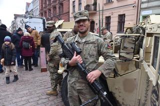 WOŚP 2024 w Toruniu: Tak wyglądał 32. Finał na starówce. Wolontariusze, atrakcje, koncerty