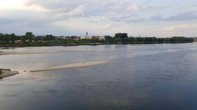 Poziom Wisły drastycznie spada! Tak wygląda sytuacja w bydgoskim Fordonie