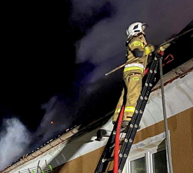 Tragedia pod Kętrzynem. 13-latka i mężczyzna zginęli w pożarze domu