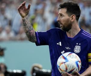 Jaki MECZ DZISIAJ wieczorem Mundial 3 grudnia sobota Kto gra dzisiaj o godzinie 20 na mundialu? Jakie DZISIAJ MECZE na mundialu 3.12 2022