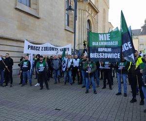 Górnicy protestowali pod ministerstwem przemysłu w Katowicach przeciwko likwidacji KWK Bielszowice