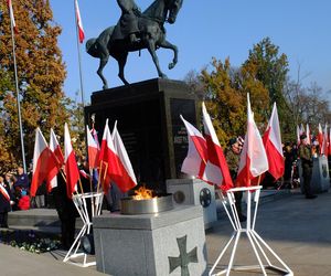 Święto Niepodległości w Lublinie. Setki mieszkańców świętowało na Placu Litewskim