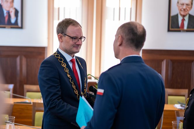 Zaprzysiężenie nowego prezydenta Zabrza. Kamil Żbikowski złożył ślubowanie i zwrócił się do mieszkańców
