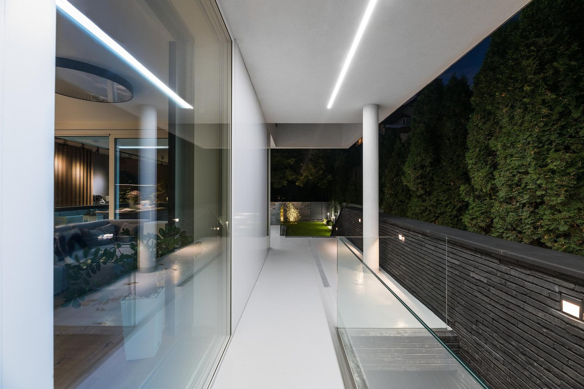 Dom z Grafitu na warszawskich Włochach