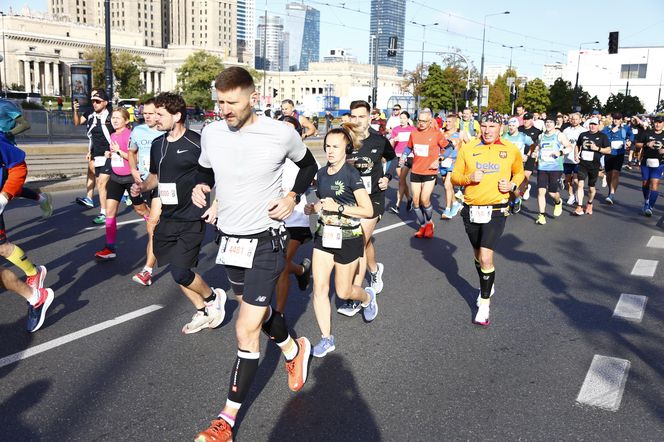 Uczestnicy 46. edycji Nationale-Nederlanden Maratonu Warszawskiego