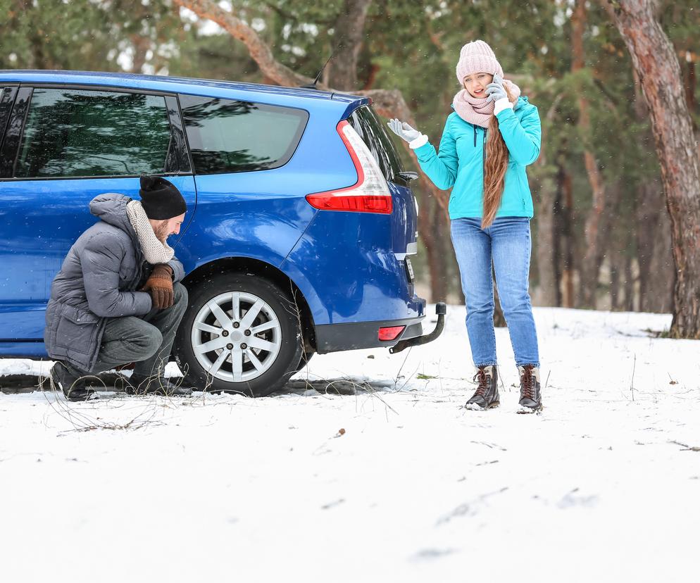 Opona przebita, a w bagażniku brak zapasowego koła? To ubezpieczenie uratuje Twoją podróż