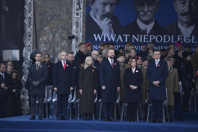 Marta Nawrocka i Paulina Kosiniak-Kamysz. Porównujemy ich stylizacje z 11 listopada [ZDJĘCIA]