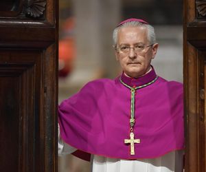 Z OSTATNIEJ CHWILI: Rozpoczęło się konklawe 2025 – kardynałowie złożyli przysięgę w Kaplicy Sykstyńskiej