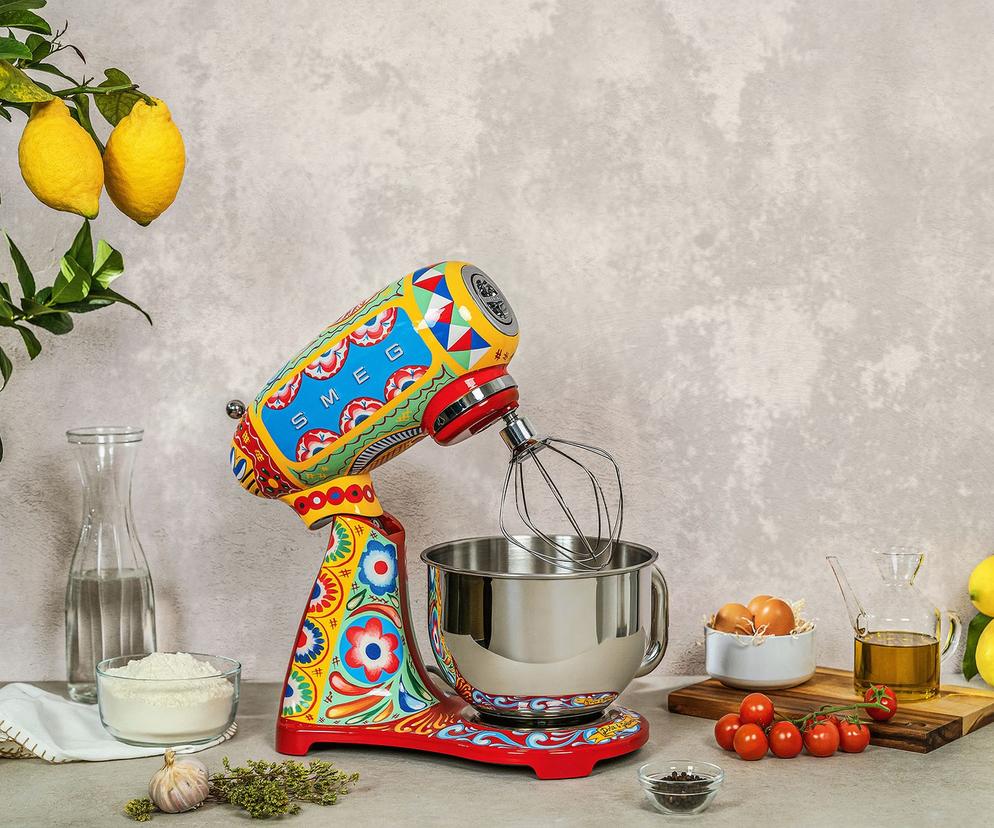 Kolekcja inspirowana Sycylią: Dolce&Gabbana i SMEG