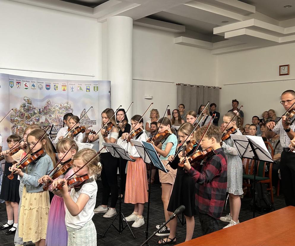 Szkoła Muzyczna w Dywitach