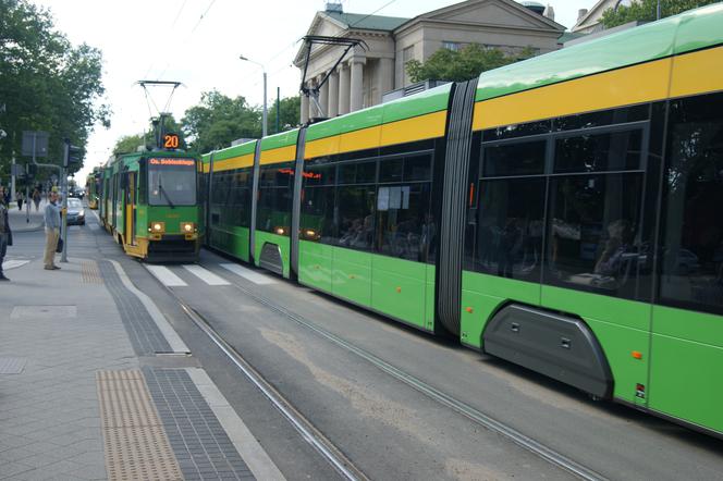 ZTM Poznań: Będą tańsze bilety? Władze miasta zapowiadają wielkie cięcie cen oraz specjalne ulgi dla seniorów