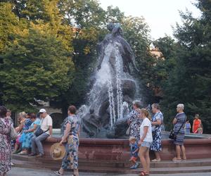 Fontanna Muzyki rozbrzmiała w centrum Bydgoszczy [ZDJĘCIA]