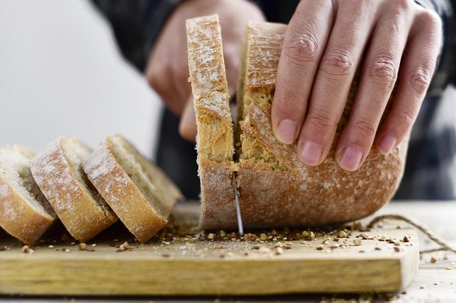 Wymień chleb w diecie na to, a szybko zrzucisz brzuszek. 8 zdrowych alternatyw