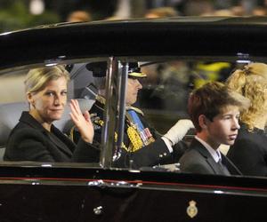 Jak rodzina królewska ubierze się na pogrzeb Elżbiety II?