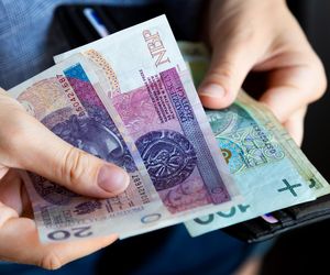 Ryczałt energetyczny 2023 - komu przysługuje? Czy jest wypłacany co miesiąc?