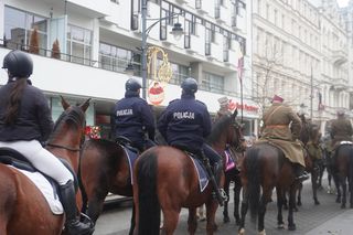 Wielka Szarża w centrum Łodzi. Oddziały konne przeszły przez Piotrkowską
