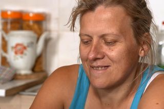 Snajper z Chłopaków do wzięcia mieszka w pustostanie – oto, jak dziś wygląda jego życie