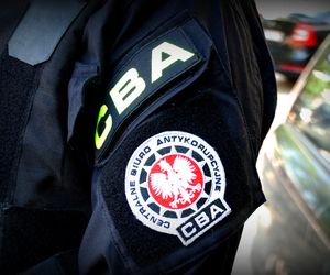 Afera korupcyjna w Krakowie. Były policjant i pracownik sądu w rękach CBA