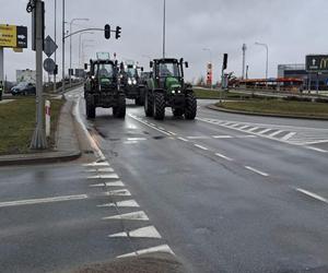 Trwa protest rolników. Drogi na Pomorzu są sparaliżowane. Gdzie trwają utrudnienia? 