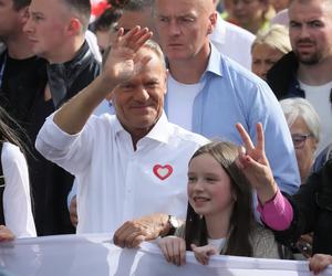 Tusk: Sami zostaliście, panie Kaczyński