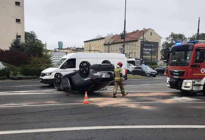 Przejazd ulicą 3 Maja był chwilowo zablokowany, jednak obecnie nie ma już utrudnień w ruchu