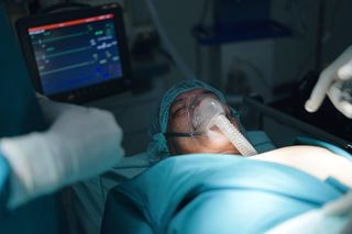 Covidu w Polsce już nie ma? Wiadomo, ile osób leży w szpitalach